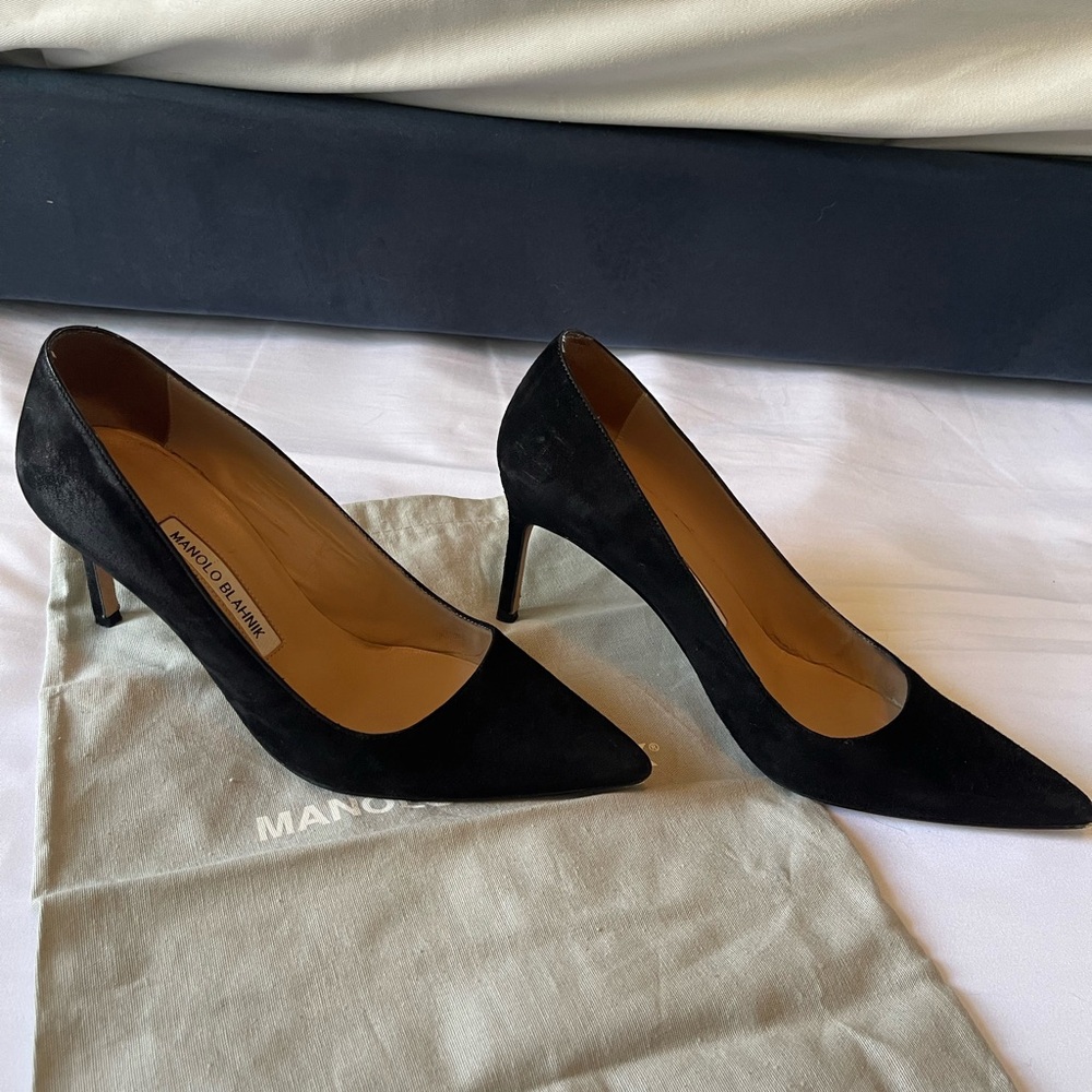 Manolo Blahnik BB 70mm Suede Stiletto Pumps 38